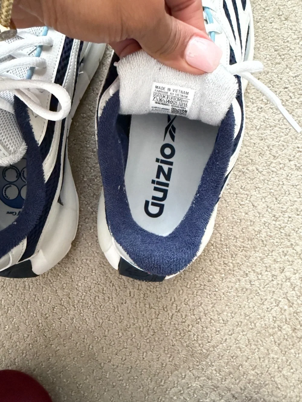 GUIZIO Reebok Sneakers - Picture 2 of 3